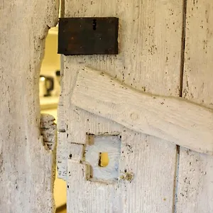 https://les-pierres-plates.hotels-rhonealpes.com